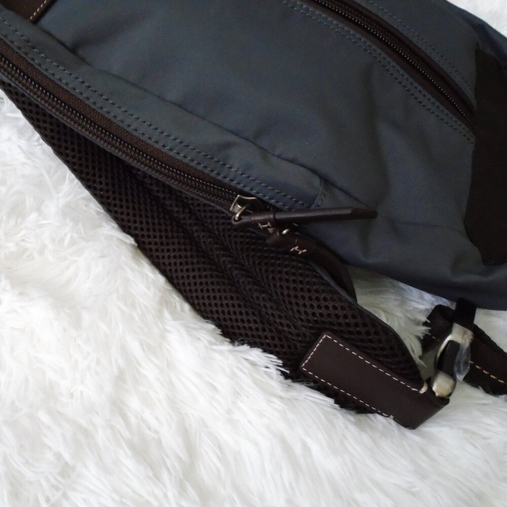 Coach Men Varick Sling Backpack Gray F70692 - Picture 11 of 15